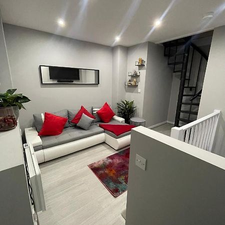 Unique Duplex Apartment Free Parking Free Wi-Fi 6 Minutes From Leeds City Centre Ngoại thất bức ảnh