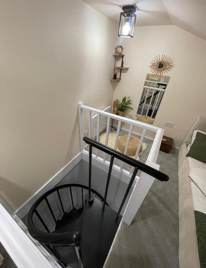 Unique Duplex Apartment Free Parking Free Wi-Fi 6 Minutes From Leeds City Centre Ngoại thất bức ảnh